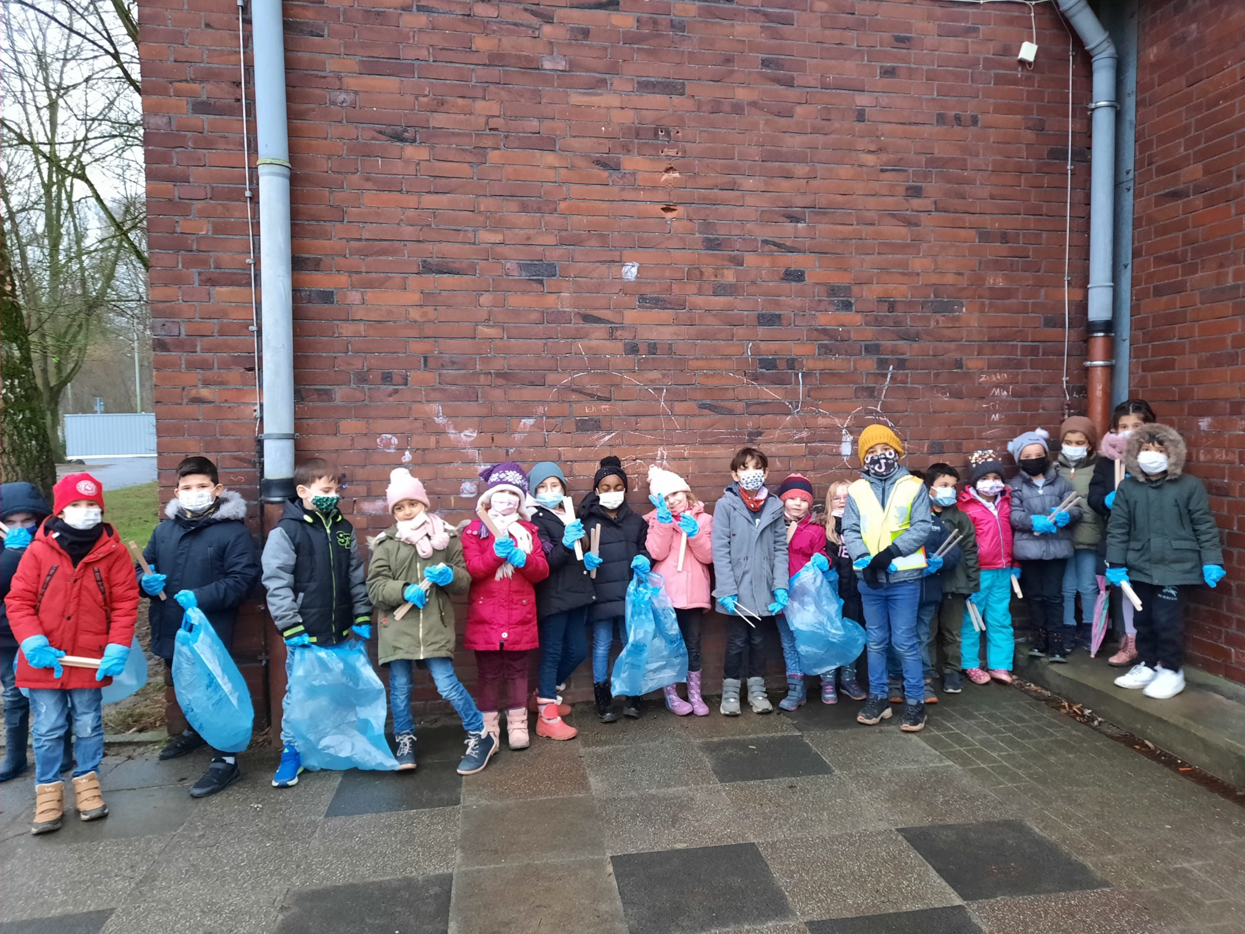 Müllaktion der Klasse 1a